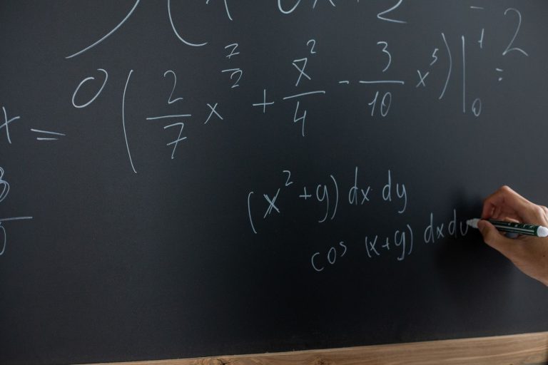 Geometry formulas: Complete cheat sheet for students (2026)